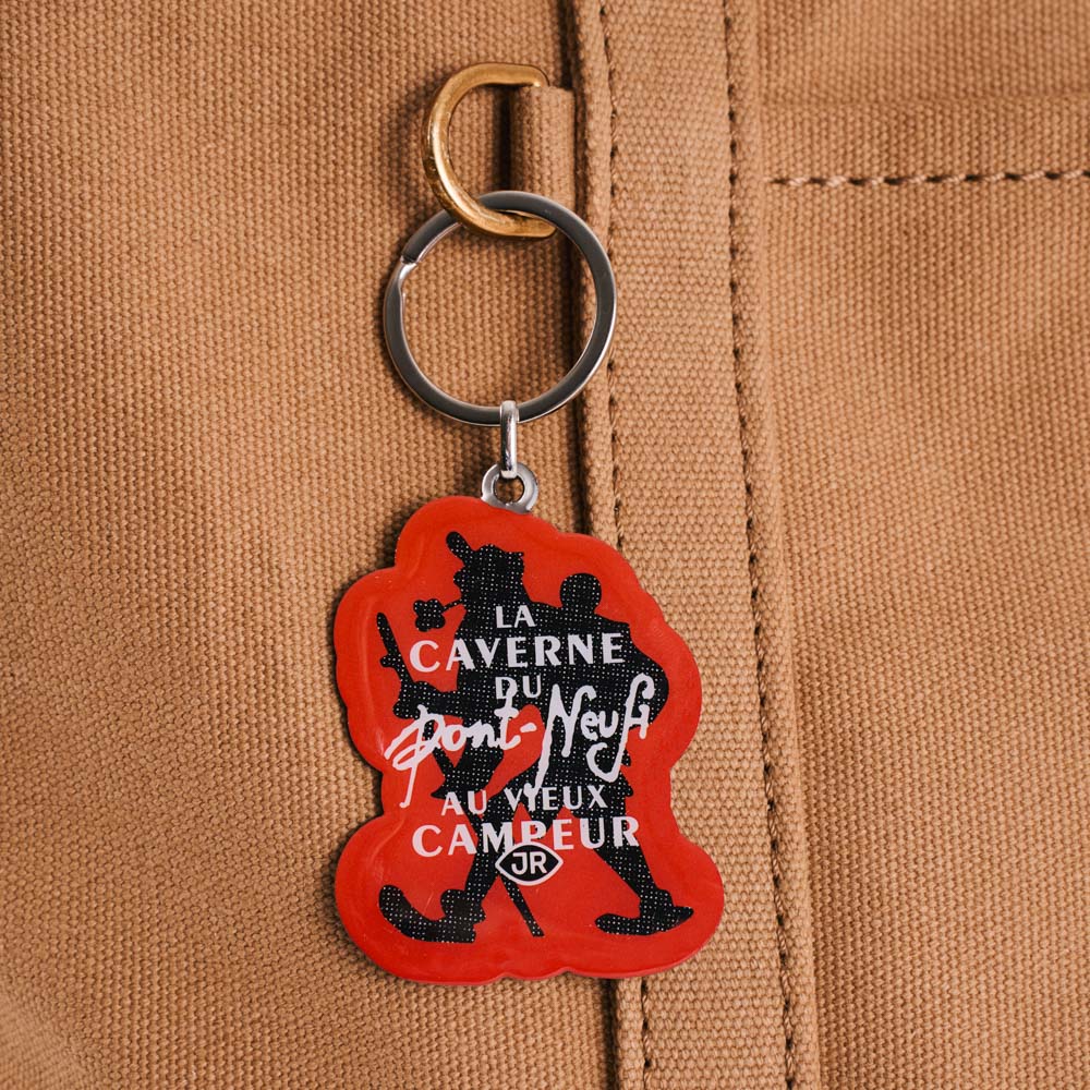 Porte-clé Vieux Rouge - La Caverne du Pont-Neuf x Au Vieux Campeur