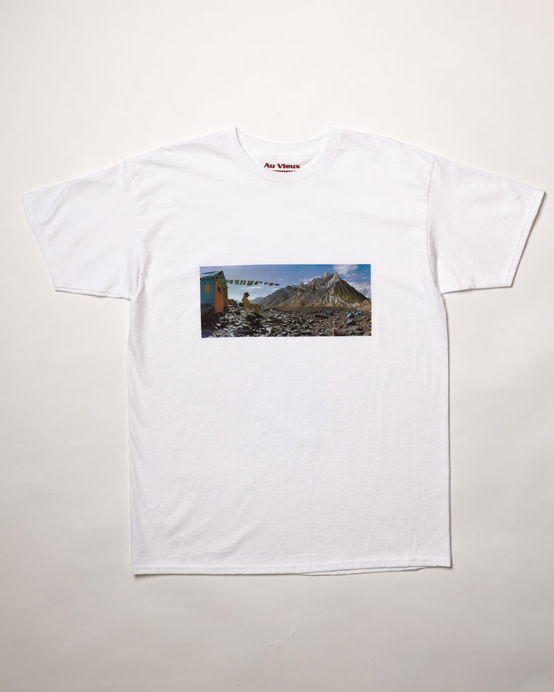 Au Vieux Campeur x Tripping with Phil - T-Shirt Bivouac - Blanc